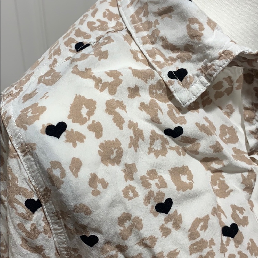 🖤 button down - Picture 2 of 4
